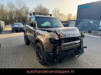 Land Rover Defender 90 Hard Top X-Dynamic SE D250 picture 4