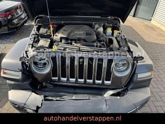 Jeep Gladiator Overland 4WD Launch Edition picture 15