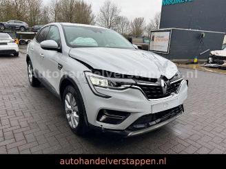Auto incidentate Renault Arkana E-TECH 1.6L 145 TECHNO 2022/9