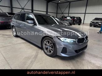Auto incidentate BMW 3-serie 20e Touring Plug in Panorama Leder LED 2023/3