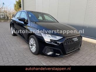 Vaurioauto  passenger cars Audi A3 Sportback 40 TFSIe Advanced 2023/9