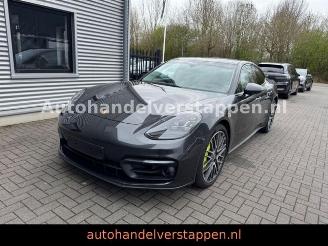 skadebil auto Porsche Panamera 4 E-Hybrid Sport-Chrono-Paket Facelift 2022/2