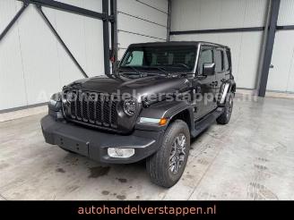 uszkodzony samochody osobowe Jeep Wrangler Unlimited Plug-In Hybrid Sahara 2022/6