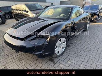 Unfallwagen Porsche Taycan 350KW Panorama Leder CAM 93KWH 2023/9