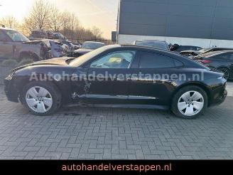 Porsche Taycan 350KW Panorama Leder CAM 93KWH picture 8