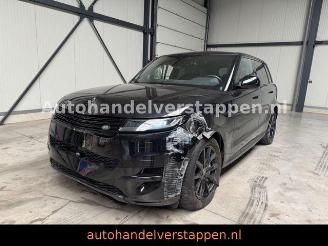 damaged passenger cars Land Rover Range Rover sport SE P460e Pano Meridian 2024/2