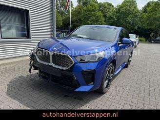 uszkodzony samochody osobowe BMW iX2 30 xDrive M Sport 230KW Harman NAVI AHK 2025/7