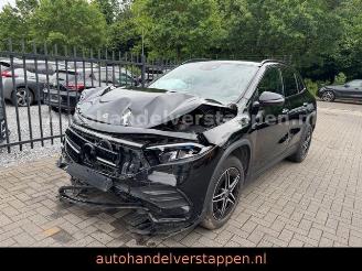 skadebil auto Mercedes EQA 300 4Matic 168KW AMG SPORT 2023/9