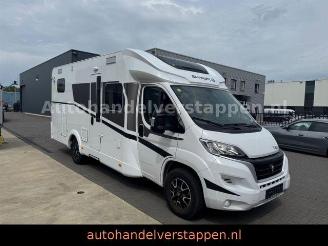 krockskadad bil camper Sunlight   2024/3