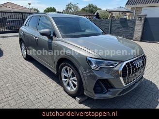 Audi Q3 35 TFSI S-Tronic S line Panorama picture 2