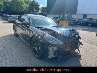 uszkodzony samochody osobowe Porsche Panamera Sport Turismo 4 E-Hybrid Platinum Editi 2022/11