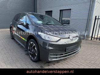 Schadeauto Volkswagen ID.3 Pro Performance 150 kW Navi CAM LED 2023/3