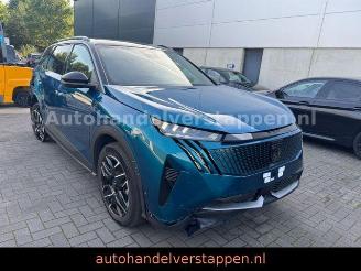 Coche accidentado Peugeot 5008 Hybrid 145 GT AUTO 7-Personen 2025/12