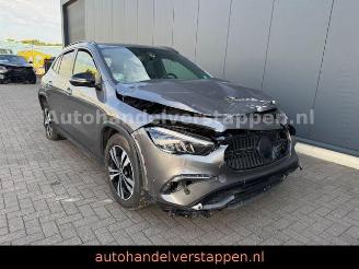  Mercedes GLA 250e Progressive Night-Paket Navi Leder 2024/4