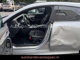 Mercedes Cla-klasse 180 Shooting Brake AMG Sport Panorama picture 14