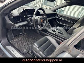 Porsche Taycan 4S 420KW 94KWH Panorama Bose picture 18