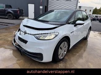 skadebil auto Volkswagen ID.3 Pro Performance 150 kW Life DAB+ LED 2021/2