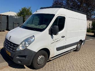 Damaged car Renault Master T35 2.3 dCi L1H2 | NAP | airco | imperiaal | 2011/5