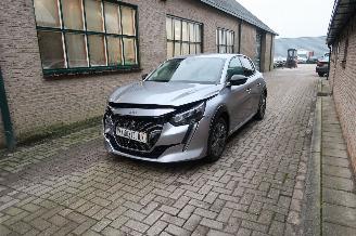 Vaurioauto  passenger cars Peugeot e-208 EV Allure Pack 50 KWh 2022/7