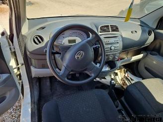 Daihatsu Sirion Sirion 2 (M3), Hatchback, 2005 1.0 12V DVVT picture 5