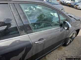 Peugeot 2008 2008 (CU), MPV, 2013 / 2019 1.2 12V e-THP PureTech 110 picture 11