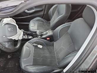 Peugeot 2008 2008 (CU), MPV, 2013 / 2019 1.2 12V e-THP PureTech 110 picture 6