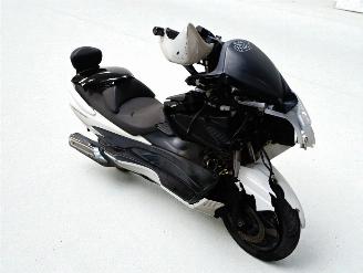 Avarii scootere Suzuki  BURGMAN 2014/7