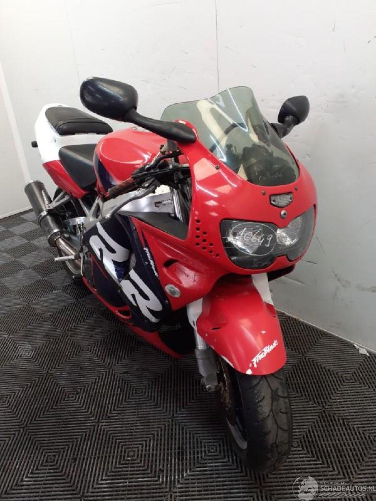 Honda CBR 900 