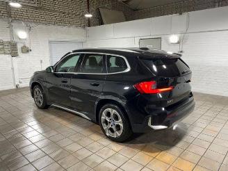 BMW iX1 xDrive30 X Line PANO/HUD/AHK/360/H&K/NAVI picture 2