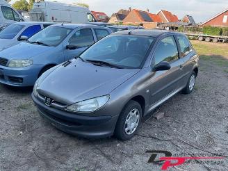Dezmembrări autoturisme Peugeot 206 206 (2A/C/H/J/S), Hatchback, 1998 / 2012 1.1 XN,XR 2000/4