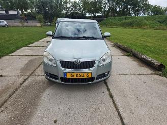 krockskadad bil auto Skoda Fabia  2010/2