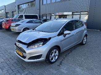 Vaurioauto  passenger cars Ford Fiesta 1.0 Style 2015/2