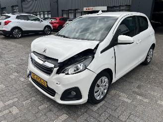 Damaged car Peugeot 108 1.0 e-VTi Active 2016/2