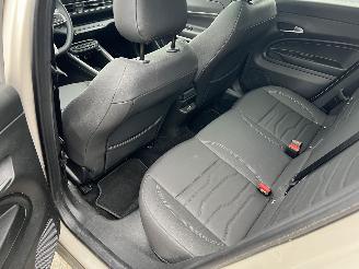 Jeep Avenger 1.2 E-HYBRID SUMMIT picture 22