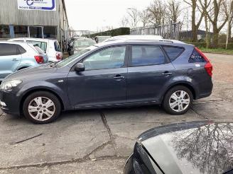 Kia Cee d Cee'd Sporty Wagon (EDF), Combi, 2007 / 2012 1.4 16V picture 8