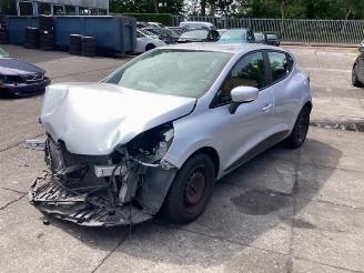 Auto da rottamare Renault Clio Clio IV (5R), Hatchback 5-drs, 2012 / 2021 0.9 Energy TCE 90 12V 2013/3