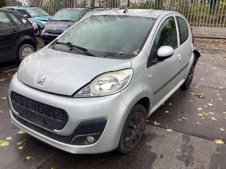 Peugeot 107 107, Hatchback, 2005 / 2014 1.0 12V picture 5