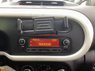 Renault Twingo Twingo III (AH), Hatchback 5-drs, 2014 1.0 SCe 70 12V picture 17