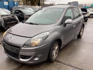 Renault Scenic Scenic III (JZ), MPV, 2009 / 2016 2.0 16V CVT picture 6