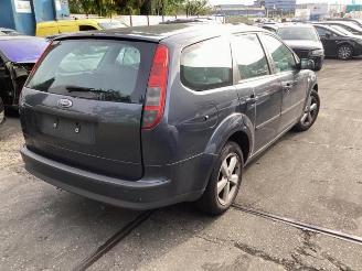 Ford Focus Focus 2 Wagon, Combi, 2004 / 2012 1.6 Ti-VCT 16V picture 3