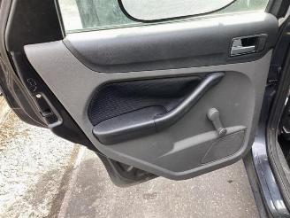 Ford Focus Focus 2 Wagon, Combi, 2004 / 2012 1.6 Ti-VCT 16V picture 28