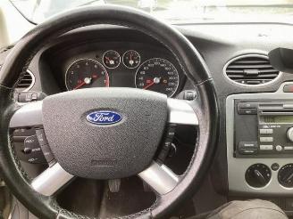 Ford Focus Focus 2 Wagon, Combi, 2004 / 2012 1.6 Ti-VCT 16V picture 16