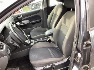 Ford Focus Focus 2 Wagon, Combi, 2004 / 2012 1.6 Ti-VCT 16V picture 11