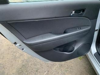 Hyundai I-30 i30 Crosswagon (WWH), Combi, 2007 / 2012 1.6 CVVT 16V picture 26