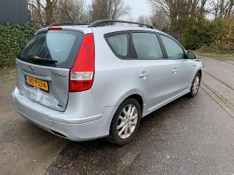 Hyundai I-30 i30 Crosswagon (WWH), Combi, 2007 / 2012 1.6 CVVT 16V picture 2
