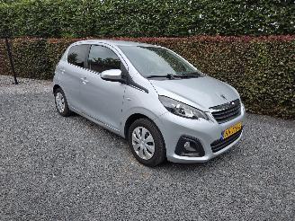 Vaurioauto  passenger cars Peugeot 108  2015/1