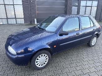 uszkodzony samochody osobowe Ford Fiesta 1.3-16V FORZA 5 DEURS 74510 KM  VASTE PRIJS 699 EURO 1998/8