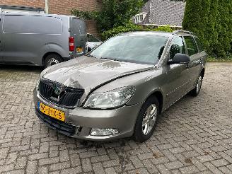 Skoda Octavia 1.2 NAVI AIRCO CRUISE picture 8