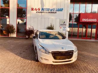 Coche siniestrado Peugeot 508 508 (8D), Sedan, 2010 / 2018 2.0 Hybrid4 16V 2014/6