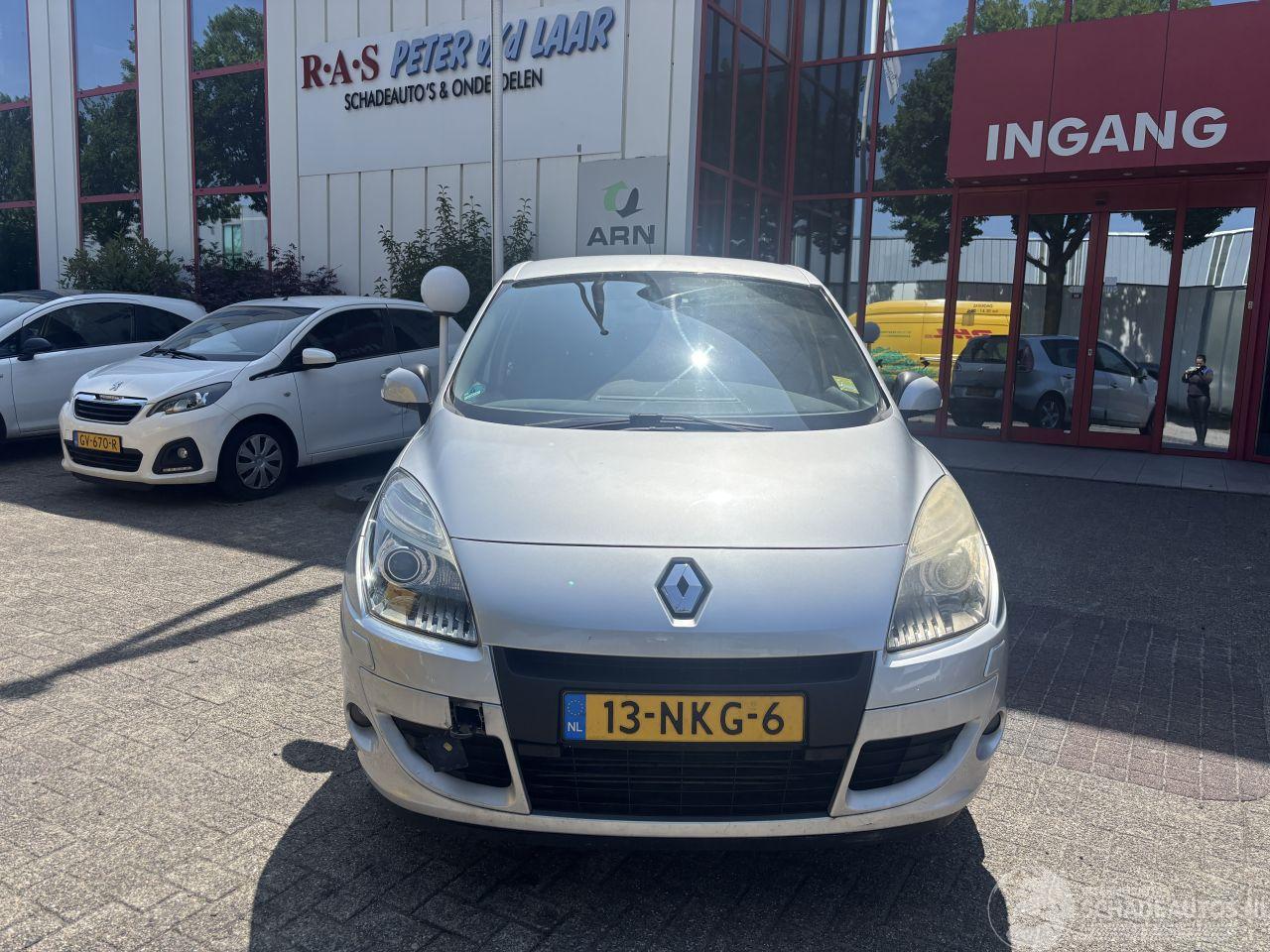 Renault Scenic 1.4 16V TCe 130 MPV  Benzine 1.397cc